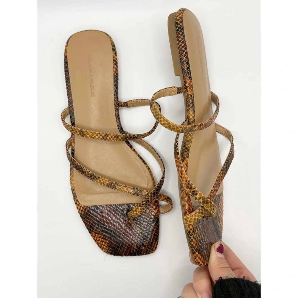 Banana Republic Barely There Embossed Snakeskin Sandal‎